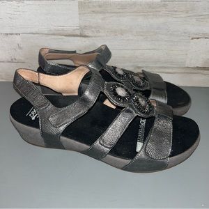 Abeo GIA Strappy Slingback Sandal Womens Metallic Silver Leather Sz 10
